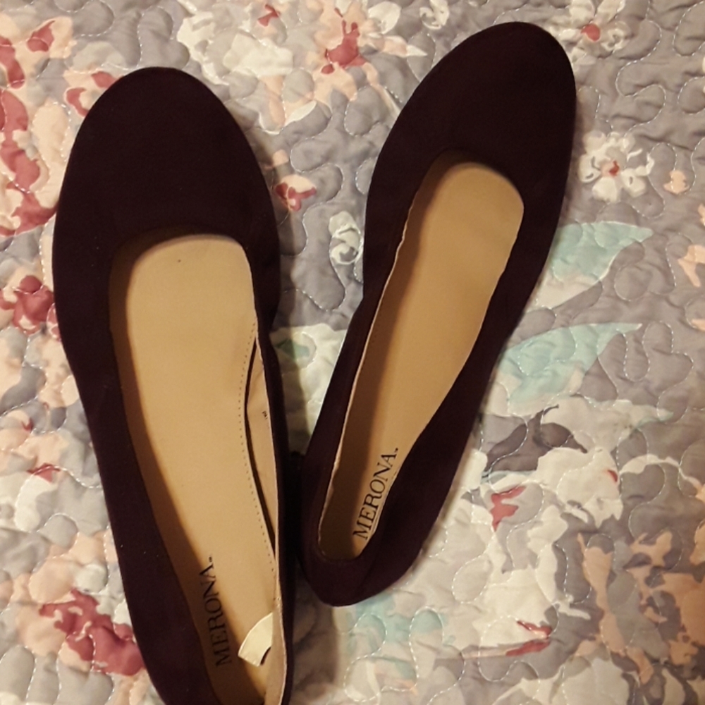 ❤️❤️Plum colored flats